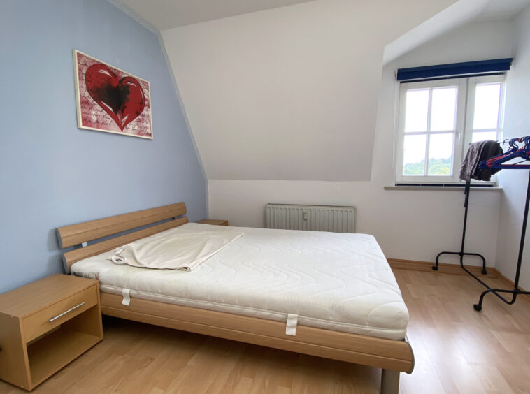 Schlafzimmer (2)