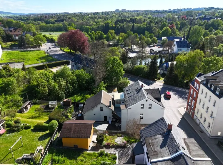 Hausansicht mit Umgebung (Lage)