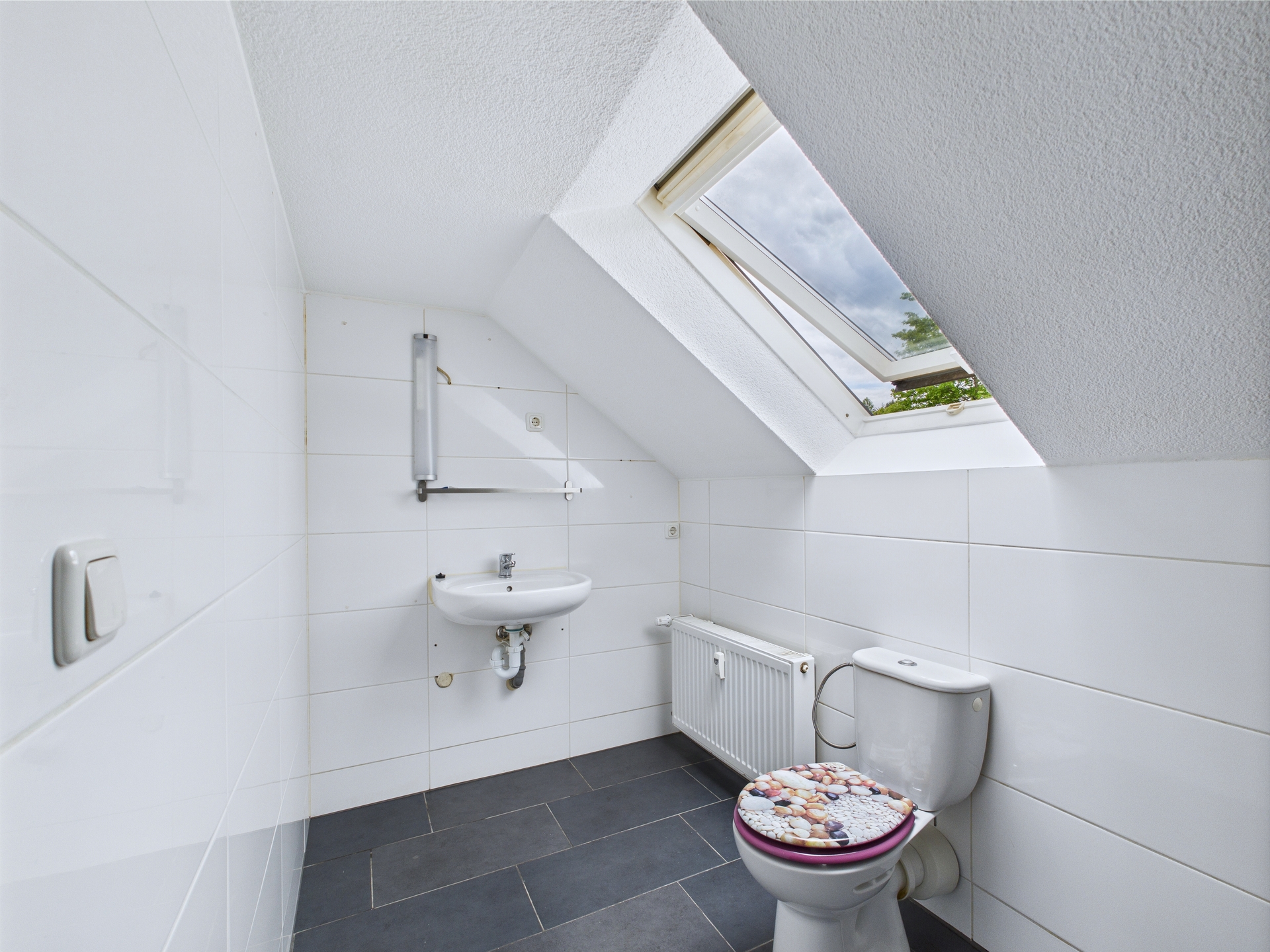Badezimmer 1 mit Badewanne