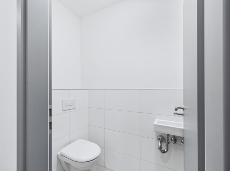 Alle Etagen: Gäste-WC
