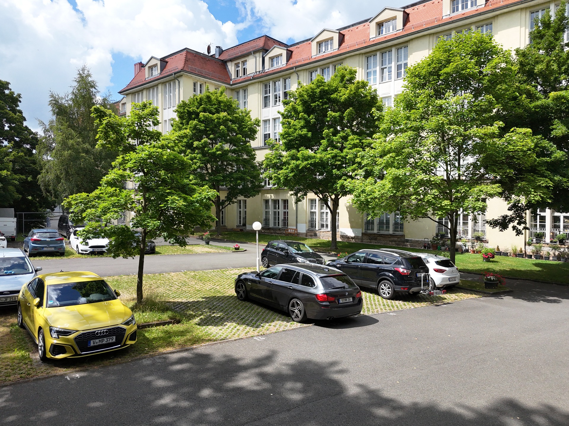 Außenansicht (2)