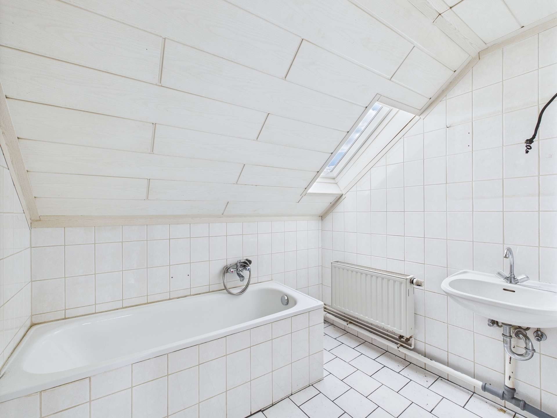 Badezimmer (DG)