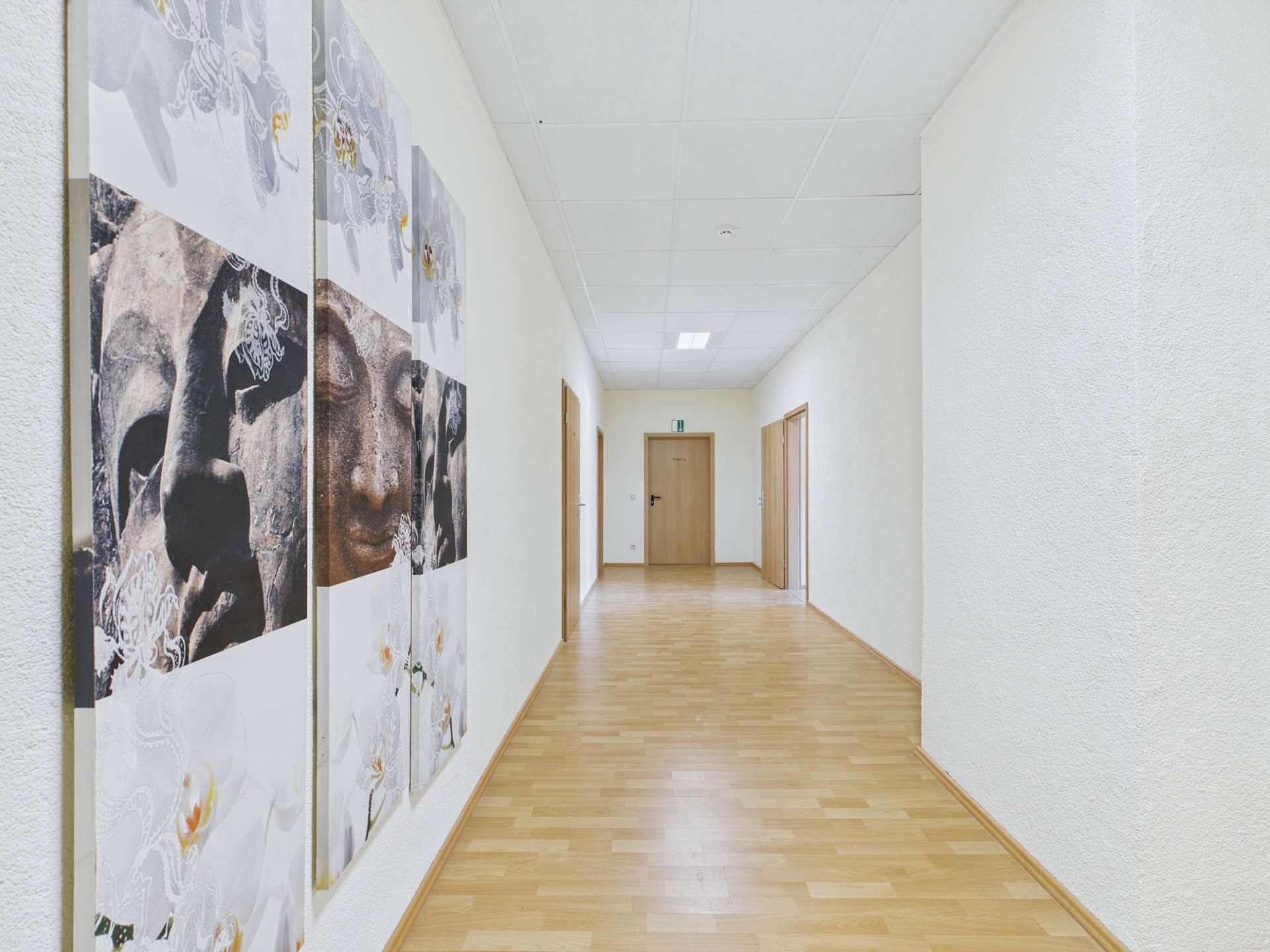Flur zu Behandlungsräumen