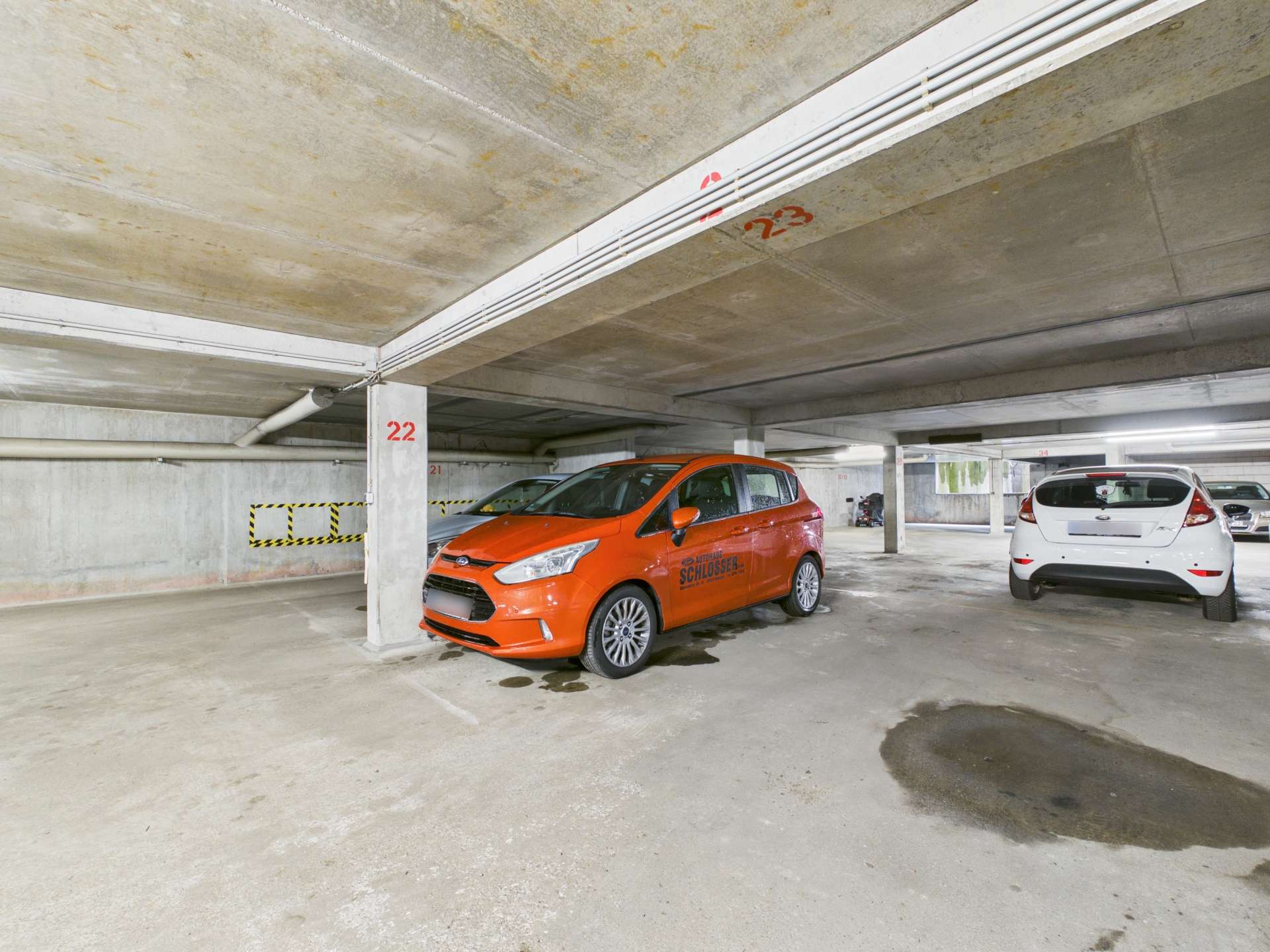 Tiefgarage (1) Tiefgarage (1)