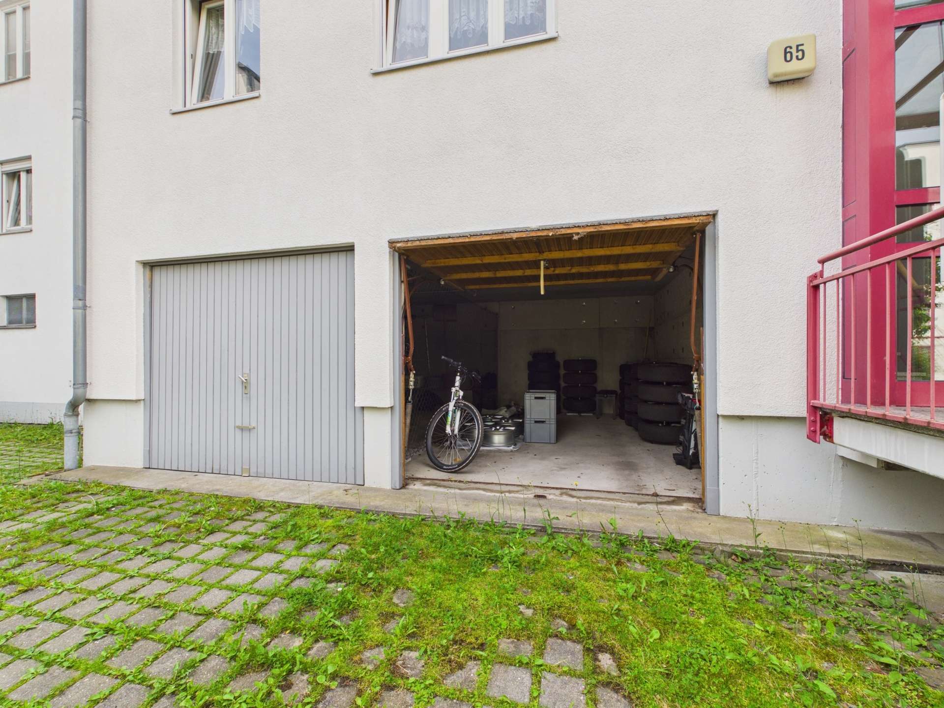 Garage (1)