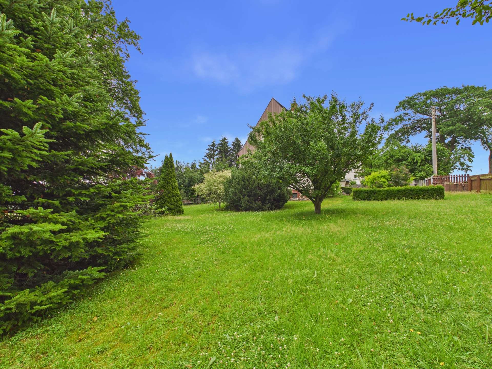 Garten (4) Garten (4)