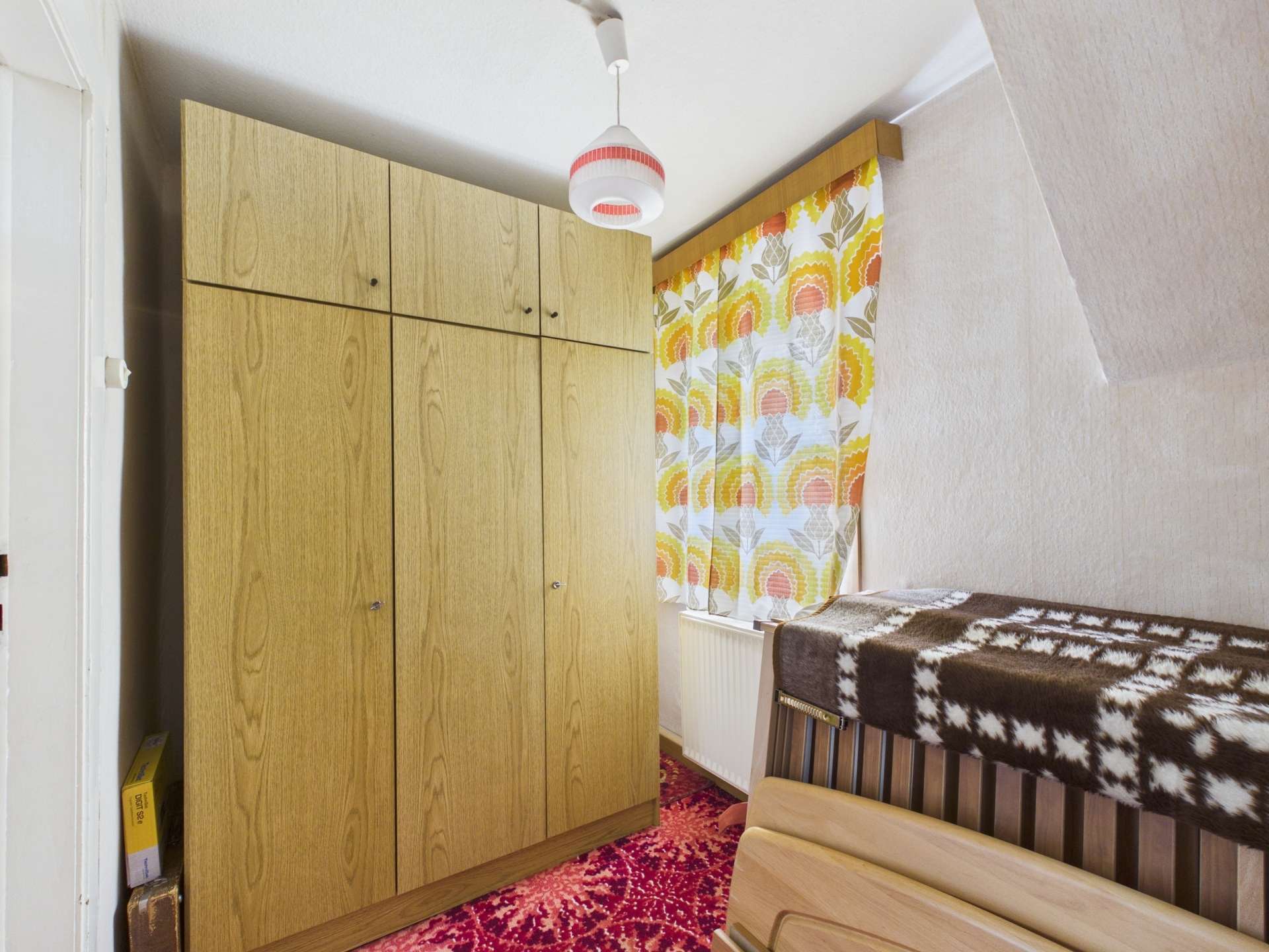 Nebenzimmer 1 OG (2) Nebenzimmer 1 OG (2)