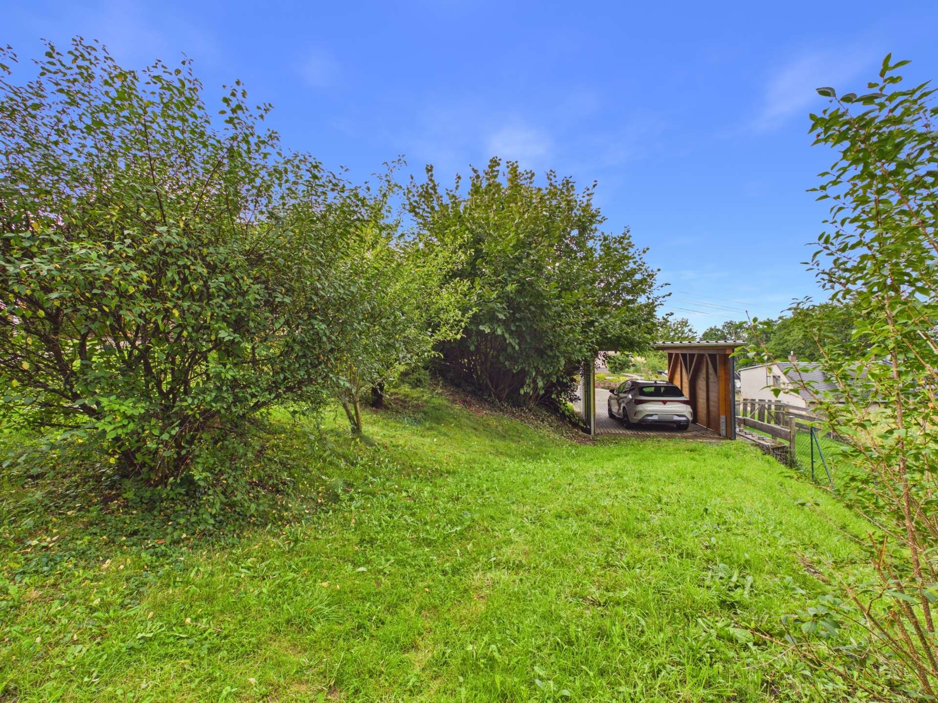 Garten (1) Garten (1)