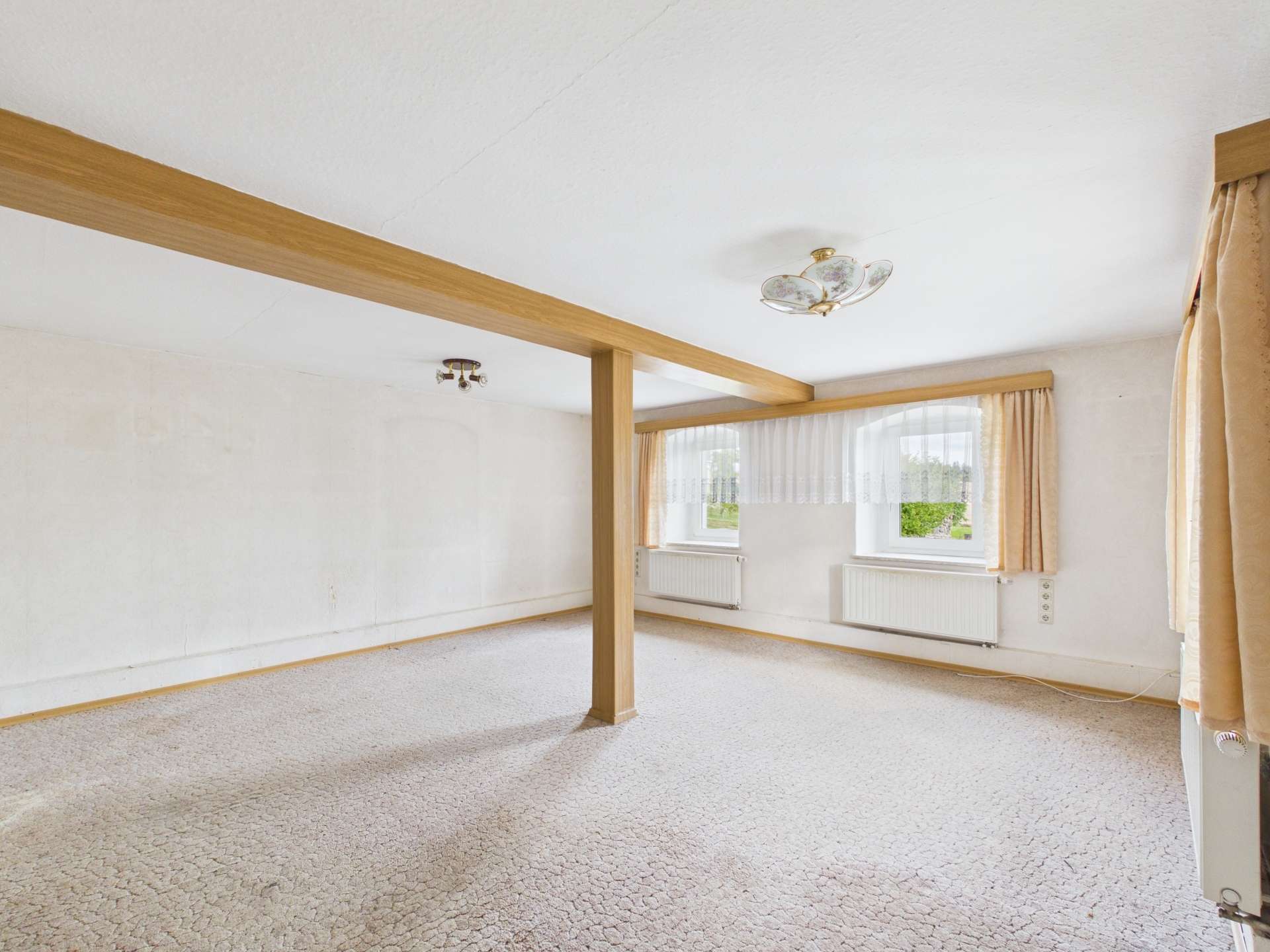 Wohnzimmer EG (1) Wohnzimmer EG (1)