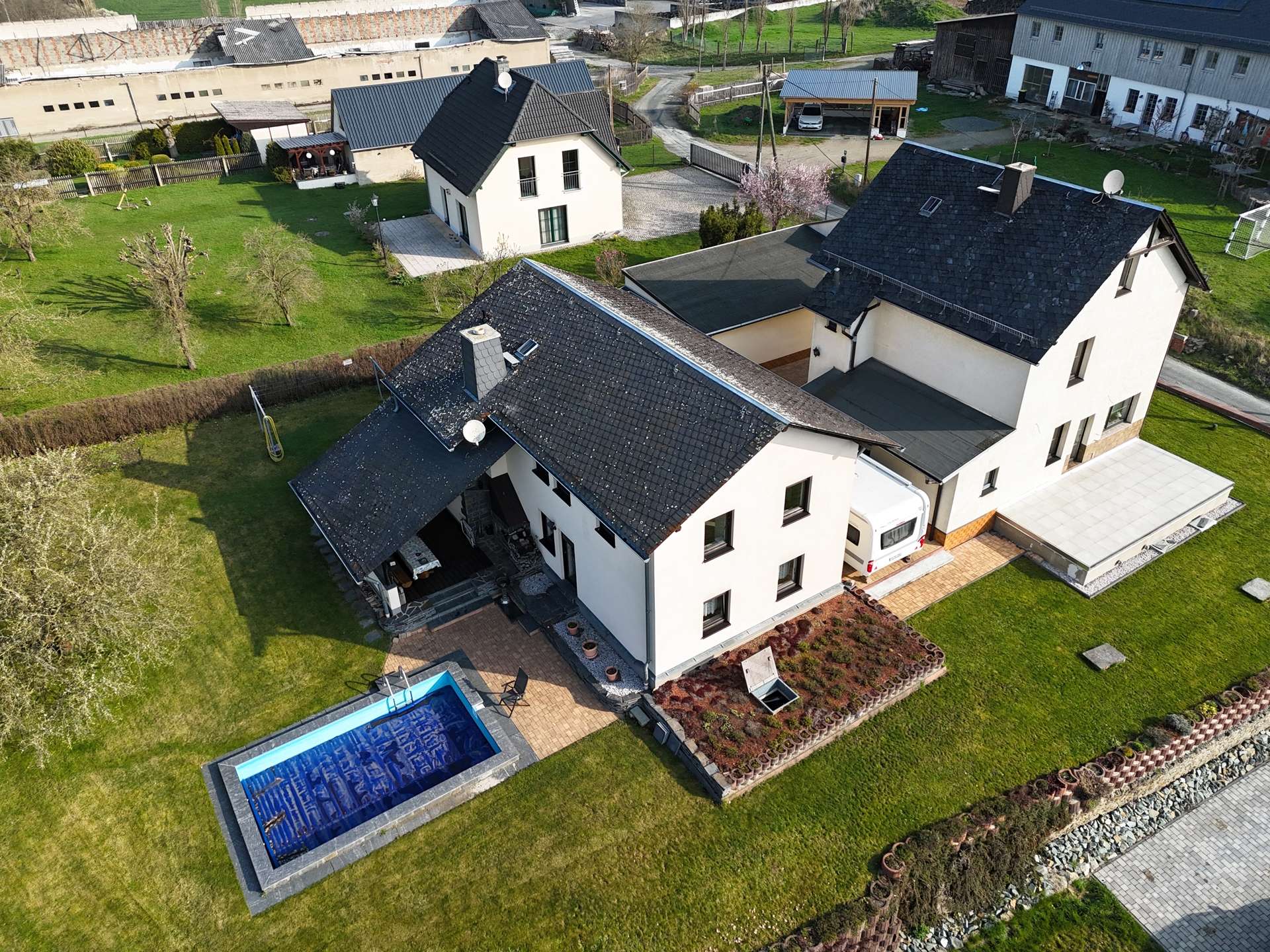 HH – Außenansicht (2) HH - Außenansicht (2)